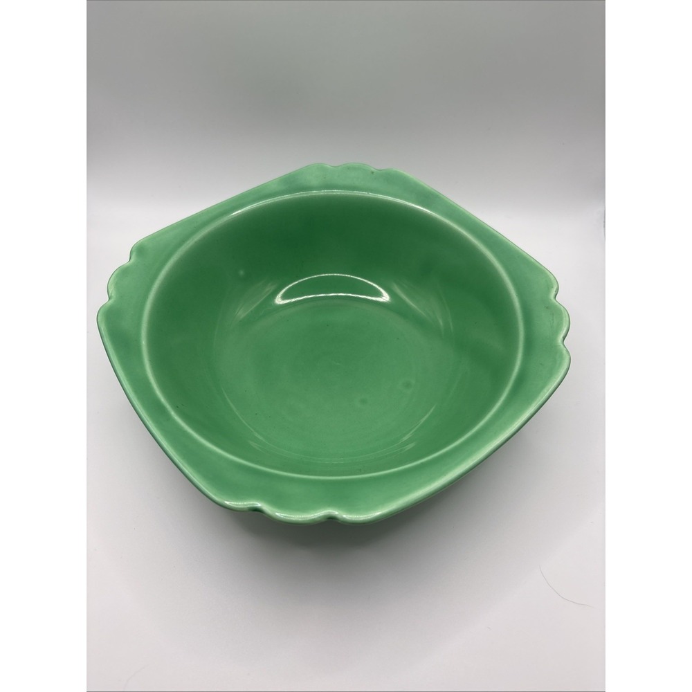 Vintage Homer Laughlin Riviera Green 9" Nappy Bowl - Art Deco Scalloped Edge